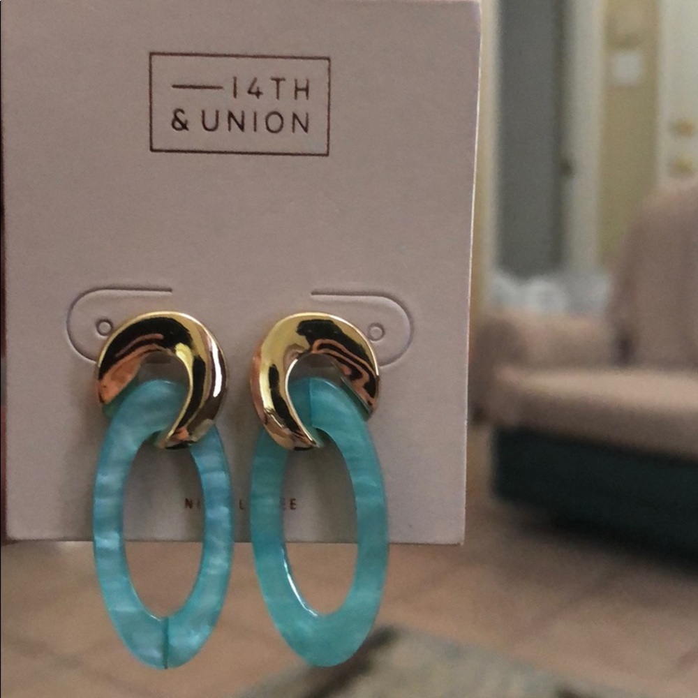 Fashion earrings